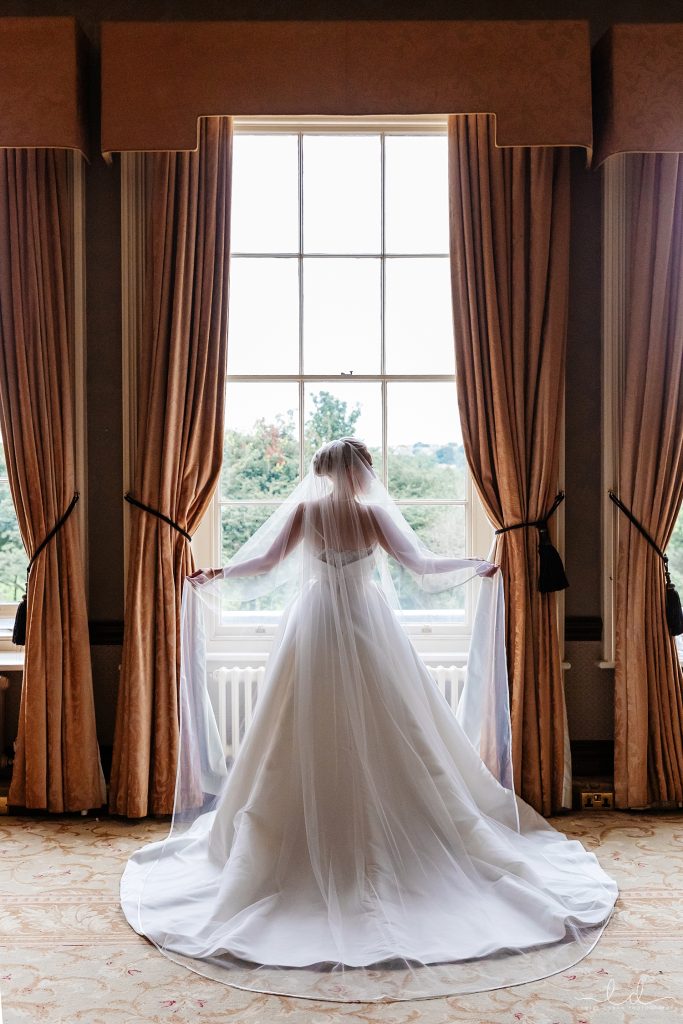 Weddings at oulton hall in Leeds