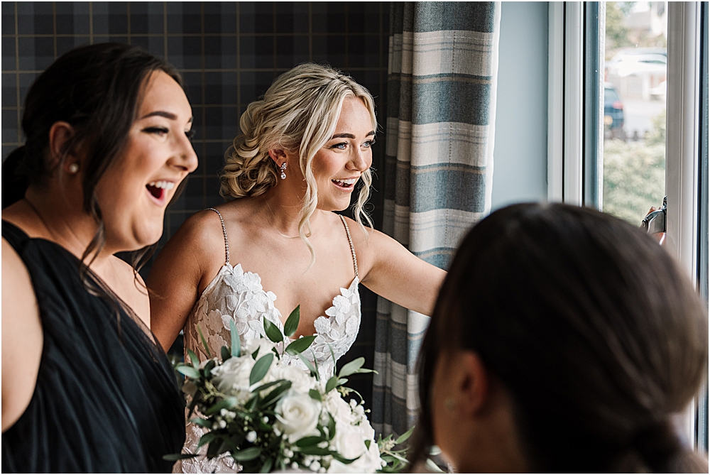 Natural wedding photographers Leeds