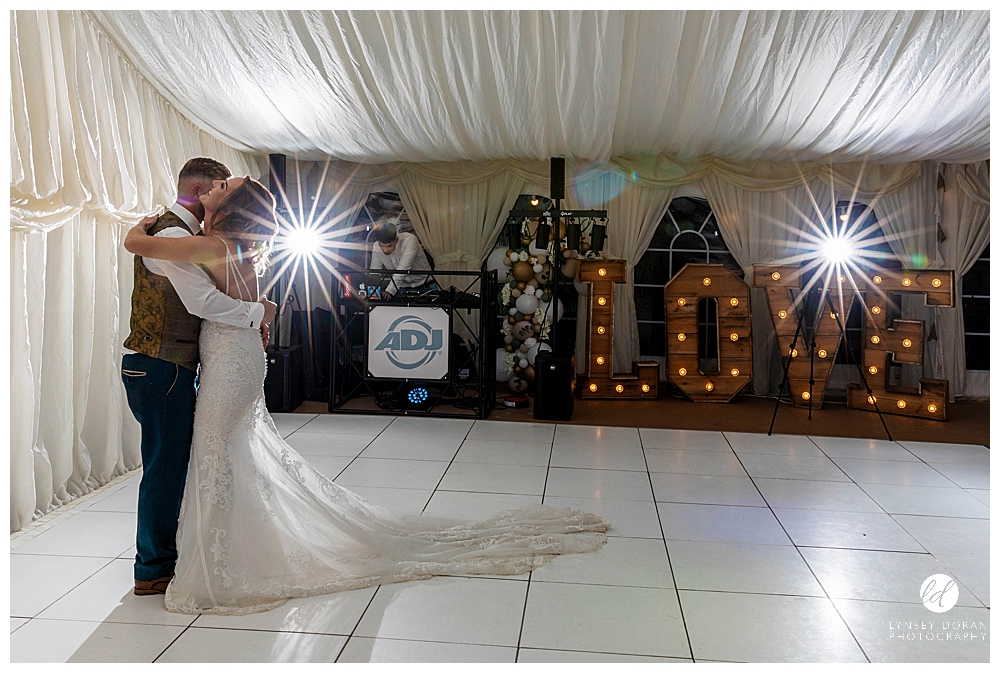 first dance wedding photography